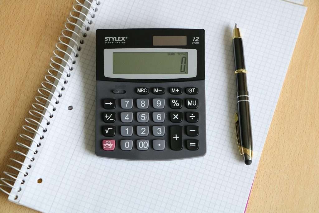 How are mortgage interest rates determined in UK?