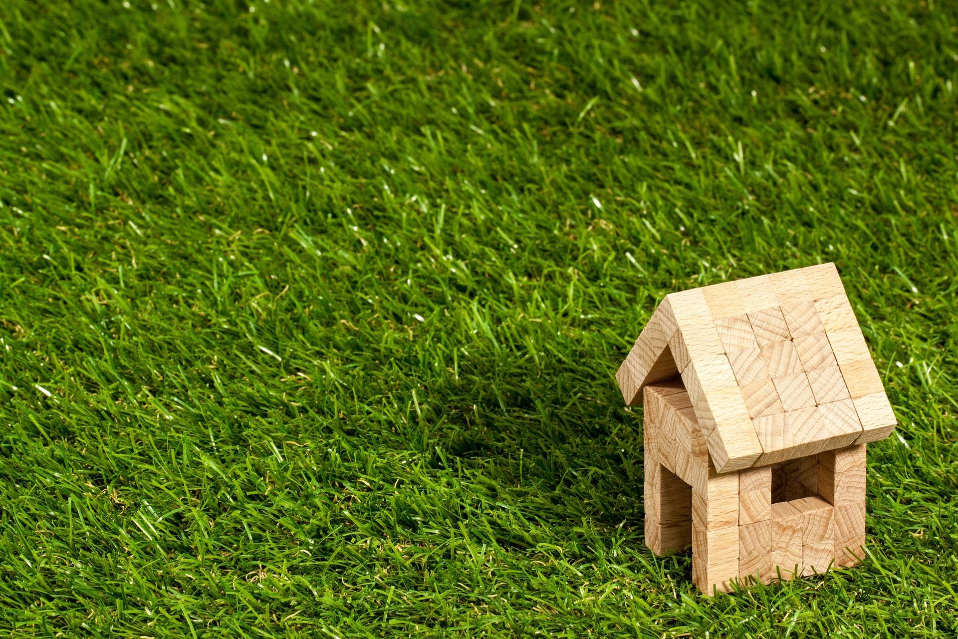 house-gaa8d9e5aa_1920-1