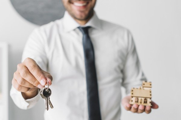mortgage-advisor-background-1